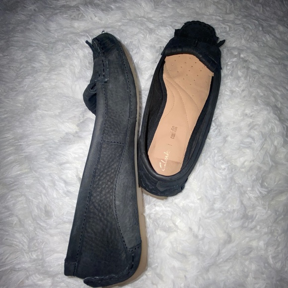 Clarks Black Ultra soft leather plus cushion loafers - Picture 5 of 5